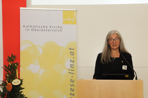 Irmgard Lehner, Leiterin des Fachbereichs „Seelsorger:innen in Pfarren“ / © Franz Wurzinger (honorarfrei) Irmgard Lehner, Leiterin des Fachbereichs „Seelsorger:innen in Pfarren“